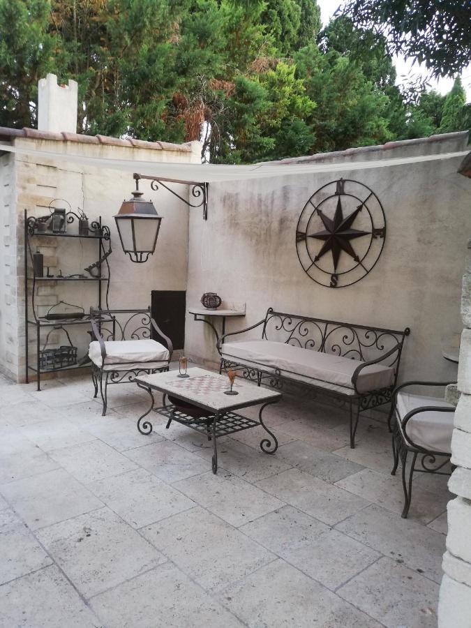 Ferienwohnung Calenco Des Carlenes Tarascon Exterior foto
